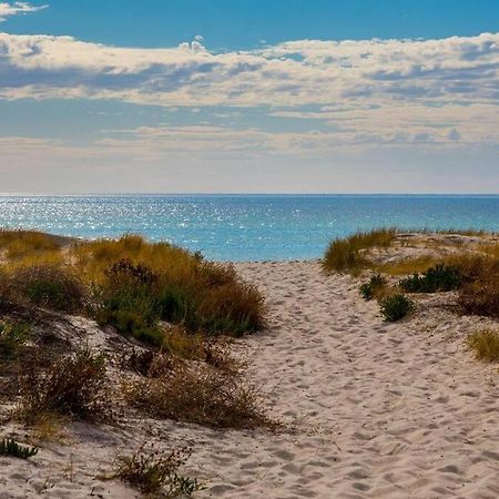 Beachfront Guesthouse Adelaide - Stunning Views Largs Exterior photo